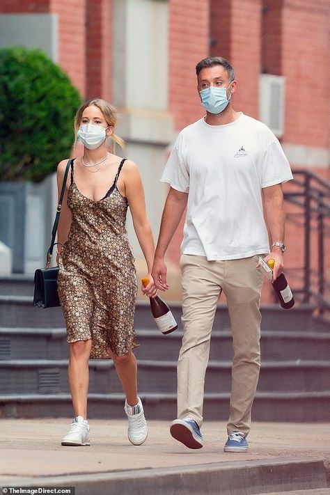 Cooke Maroney, Jennifer Lawrence Style, Slip Dress Outfit, Night Dresses, Nili Lotan, Summer Outfit Inspiration, Celebrity Street Style, Fashion Face Mask, European Summer