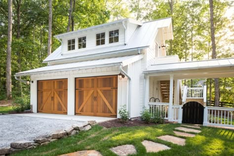 Detached Garage Designs, Garage Plans With Loft, Carriage House Garage, Garage Designs, Garage Guest House, Farmhouse Garage, Carriage House Plans, Garage Exterior, Garage Loft