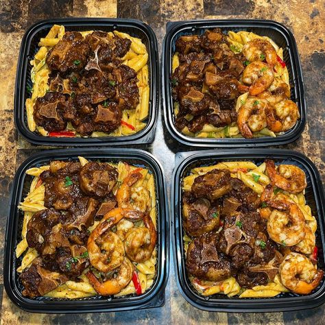 Angie’s Soul House, LLC on Instagram: “Oxtail & Jerk Shrimp Rasta Pasta 🤤 #YouCraveItIMakeIt #GoodEatsAlways 🙌🏾👩🏾‍🍳” Rasta Pasta Oxtail, Oxtail Rasta Pasta, Oxtail Pasta, Rasta Pasta Jamaican, Jerk Shrimp, Rasta Pasta, Fat Foods, Jamaican Recipes, Food Recepie