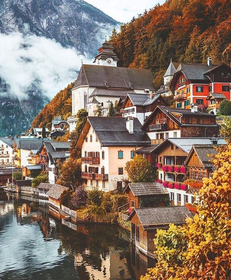 Fall in Austria Budget Friendly Travel, Austria Travel, Disney California, A Town, Beautiful Places In The World, Best Places To Travel, Salzburg, Pretty Places, Travel Inspo