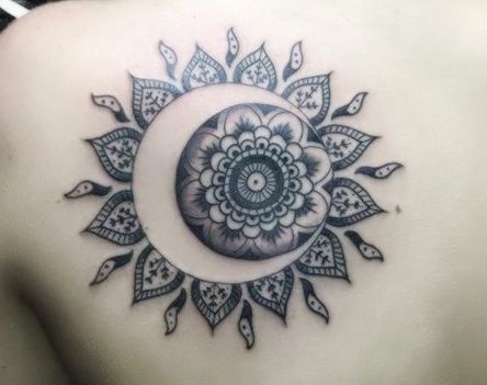 Sun And Moon Tattoo Designs, Mandala Sun Tattoo, Tattoos Spider, Top Inspiration, Moon Sun Tattoo, Sun Tattoo Designs, Sun And Moon Tattoo, Tattoo Me, Moon Tattoo Designs