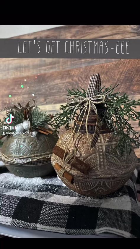 Primitive Christmas Diy Crafts, Plastic Bowl Christmas Craft, Christmas Craft Dollar Tree, Dollar Tree Bowl Christmas Ornament, Dollar Tree Plastic Bowl Ornaments, Dollar Tree Bowl Crafts, Dollar Tree Snowman Crafts, Dollar Tree Bowl Ornaments, Dollar Tree Christmas Ornaments Diy