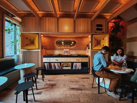 Japanese Bar Design, New York Bars, Hifi Bar, Record Bar, Vinyl Bar, Listening Bar, Vinyl Cafe, Audiophile Room, Art Of Listening