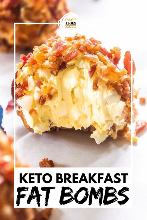 Easy Keto Breakfast, Eggs And Bacon, Keto Diet List, Keto Diet Breakfast, Low Carb Diets, Fat Bomb Recipe, Diet Breakfast Recipes, High Fat Foods, Keto Fat