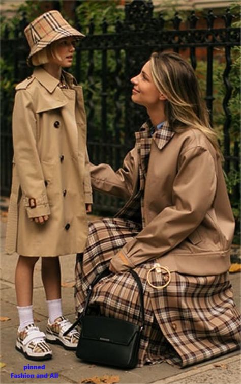 Burberry Kids.The brand’s signature plaid and classic trench coat. #kids#kidswear#kidsattire#children Kids Trench Coat, Preppy Family, Preppy Kids Outfits, Preppy Kids, Trench Coat Outfit, Burberry Trench, Trench Coat Style, Kids Ootd, Burberry Trench Coat