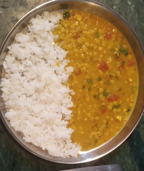 Daal Chawal Snap, Kadi Chawal, Daal Chawal, Delicious Food Image, Breakfast Recipes Indian, Recipes Indian, Insta Profile, Desi Food, Delicacy Food