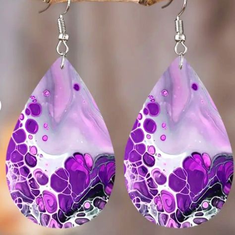 Painting Pouring, Alcohol Ink Jewelry, Purple Dangle Earrings, Boho Style Earrings, Resin Jewelry Making, Resin Ideas, Resin Projects, Teardrop Dangle Earrings, Earrings Purple