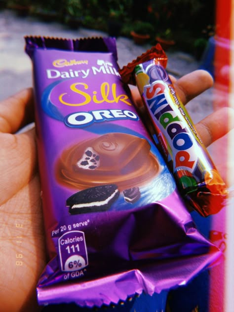 Dairy Milk Silk Oreo, Dairy Milk Chocolate Images, Silk Oreo, Chocolate Lovers Quotes, Chocolate Tumblr, Milka Chocolate, Dairy Milk Silk, Chocolate Pictures, Dairy Milk Chocolate