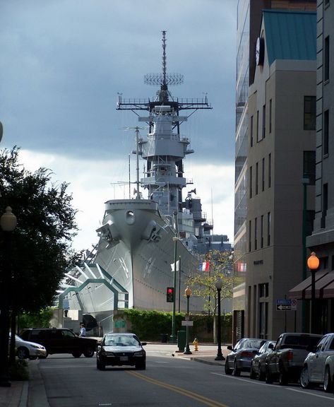 Uss Wisconsin, Us Battleships, Go Navy, Us Navy Ships, Norfolk Virginia, Norfolk Va, Harbin, United States Military, United States Navy