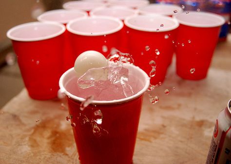 Beer Pong American Party, Red Solo Cup, Solo Cup, Drinks Alcohol, Party Rock, Sweet Summertime, Beer Pong, Tailgate Party, Live Free