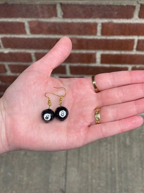 Eight Ball Earrings, 8 Ball Earrings, 8 Ball Jewelry, Cool Clay Earrings, Funky Earrings Diy, Diy Earrings Aesthetic, Funky Clay Earrings, Fimo Clay Earrings, Homemade Clay Earrings