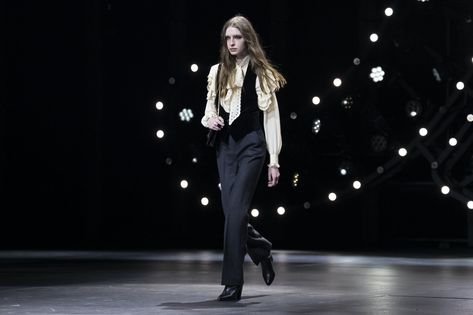 Celine Winter 23, Celine 2023 Fall, Celine Runway 2023, Celine 2023 Winter, Celine 2024 Winter, Fall 2023 Ready To Wear, Tight Leather Pants, Fashion Accessories Trends, Pointed Boots