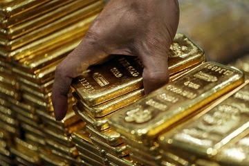 Lingot D'or, Wealthy Life, Gold Bullion Bars, I Love Gold, Logam Mulia, Buying Gold, Gold Bars, Money Stacks, Bullion Coins