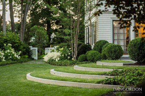 Backyard Garden Boxes, Grass Steps, Boxwood Landscaping, Beautiful Terrace, Lawn Design, Landscaping Retaining Walls, Shingle Style Homes, Front Landscaping, Fence Landscaping