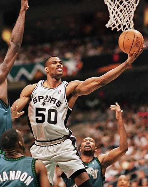 David Robinson Basketball Player Pictures and Photos George Gervin, Spurs Basketball, Karl Malone, Nba Basketball Art, David Robinson, Nba Miami Heat, Nba Outfit, Basketball History, Basketball Art