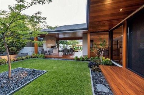 Home Designs Exterior, Courtyard House Plans, Courtyard Design, Modern Garden Design, Minimal House Design, Tropical House, Bungalow House Design, Courtyard House, Design Exterior