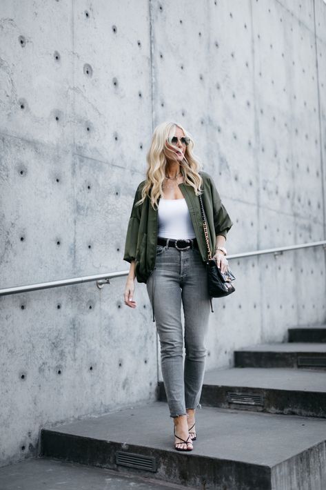 Dallas fashion blogger wearing grey jeans and a jacket Grey Jeans Outfit Summer, Light Grey Jeans Outfit, Style Grey Jeans, 13 Outfits, Wash Jeans Outfit, Grey Jeans Outfit, Grey Jean Jacket, Blogger Outfit Inspiration, Edgy Fashion Chic