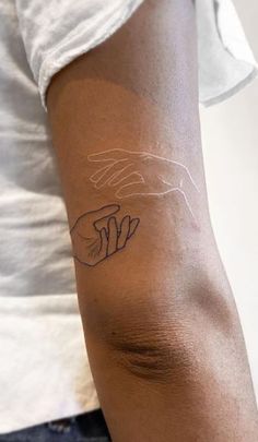 Tattoo Inspo Christian, Christians Tattoo Ideas, Christians Tattoo Designs, Tattoo Inspo Aesthetic Christian, Yes And Amen Tattoo, Women Dainty Tattoos, Jireh Tattoo Ideas, White Tatoos Ideas, Christian Knee Tattoo