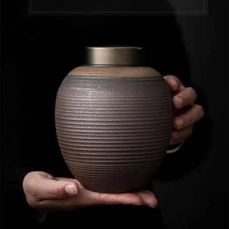 Wabisabi Small Ashes Urn-Cremation Urns- The cremation urns for ashes and keepsakes for ashes come in a variety of styles to suit most tastes, decor and different volumes of funeral ashes. Cheap Vases For Ashes, Text Japanese, Pet Urns Dogs, Dog Urns, Pet Urn, Urn For Ashes, Pet Ashes, Keepsake Urns, Pet Urns