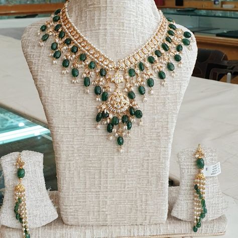 22k gold necklace adorned with cz stones, emerald beads and pearls by Jagadamba Jewellers. latest indian jewellery designs Indian Emerald Necklace, Cz Gold Necklace, Necklace With Weight Gold, Simple Jewelry Indian, Emerald Jewellery Indian, Gold Necklace With Emerald, Latest Indian Jewellery Design, Light Jewellery Designs, Old Fashion Jewelry