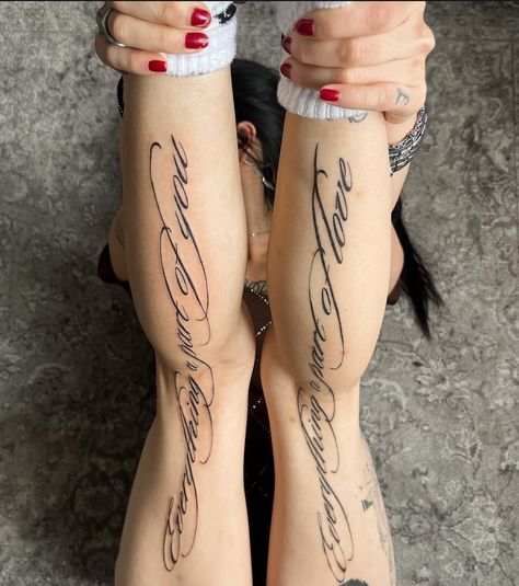 Tattoos For Women On Thigh, Cursive Tattoos, Tattoos For Lovers, 4 Tattoo, Leg Tattoos Women, Weird Tattoos, Śliczne Tatuaże, Tattoo Script, Spine Tattoo