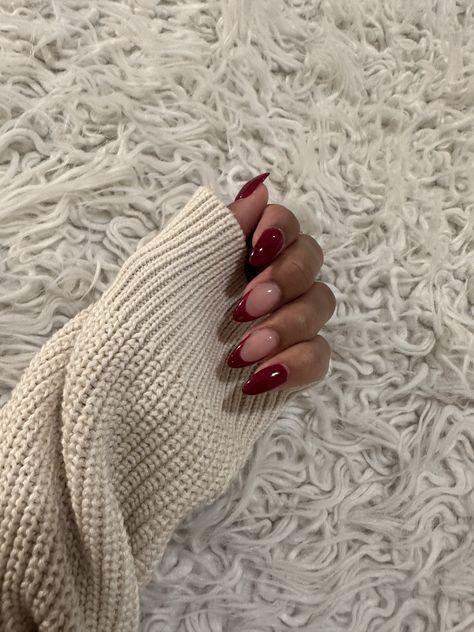 Fall Nails Burgundy Oval, Merlot French Tip Nails, Nails 2023 Trends Winter Christmas, Wine Tip Nails, Winter Red Nails 2023 Trends, Winter Nail Ideas Red, Almond Nails Aesthetic Winter, Dark French Tip Nails Almond, Almond Wine Red Nails