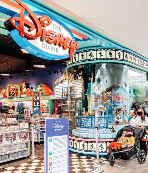 Disney Store Aesthetic, Vintage Disney Aesthetic, Saving For Disney, Dog Costumes Halloween Large, Dog Costumes Halloween, Aesthetic Childhood, 2000s Childhood Memories, Disney World Aesthetic, 2000s Disney