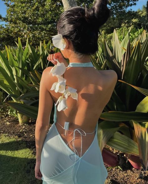 @hjevelyn takes us to Hawaii in the Natalie Rolt Anastasia Dress 🩵 Rent now for your next getaway Natalie Rolt, Anastasia Dress, Rent Dresses, Hawaii, Beauty, Quick Saves