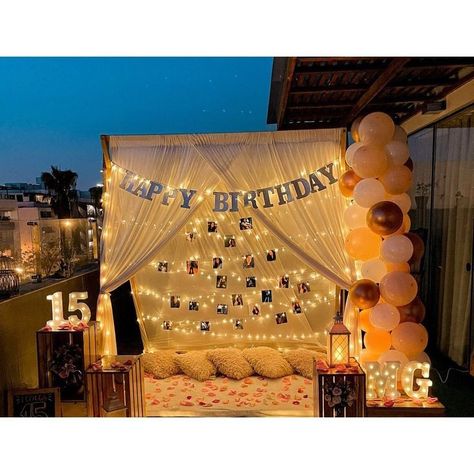 Terrace Birthday Decoration, Happy Birthday Decoration Ideas, Birthday Balloon Backdrop, Birthday Decoration Ideas, Surprise Birthday Decorations, Birthday Decorations At Home, Happy Birthday Decor, Birthday Room Decorations, Penanda Buku