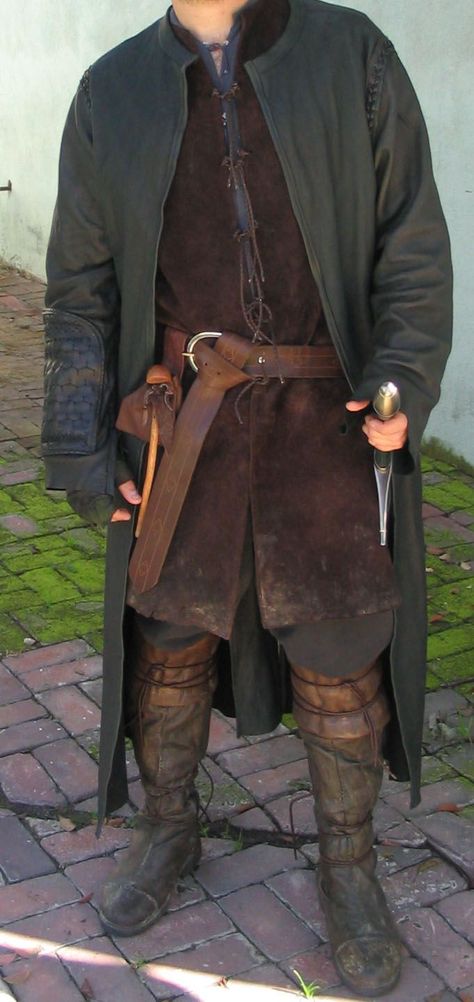 lotr strider costume | Found on alleycatscratch.com Outfits Male, Cesare Paciotti, Cat Scratch, Alley Cat, The Rings, Lord Of The Rings