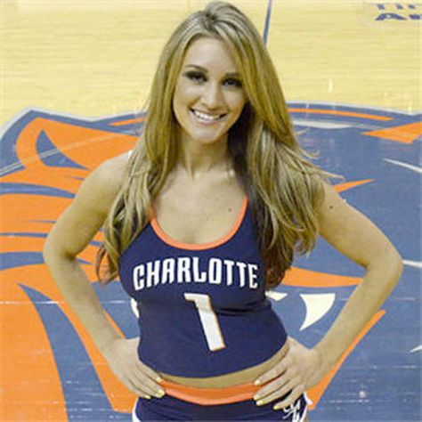 Brittany Kerr, Brittany Aldean, Nba Cheerleaders, Hottest Pic, American Idol, Cheerleading, Nba, Sports Bra, Bra