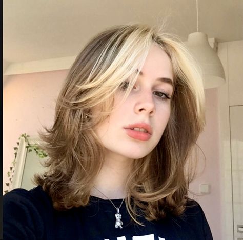 Pretty Hair Color, Wolf Cut, Haircut And Color, Haircuts Straight Hair, Haircuts For Medium Hair, Cut My Hair, Short Hair Haircuts, Hair Inspo Color, Cortes De Cabello