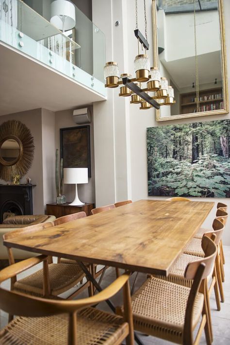 Double Height Dining Room, Townhouse Interior, Sunken Living Room, London Townhouse, Townhouse Designs, Charleston Homes, Double Height, Dining Room Light Fixtures, Modern Tiny House