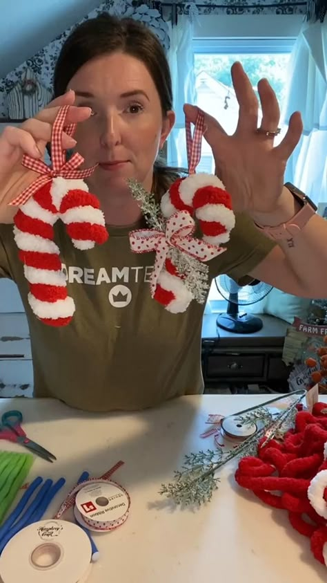 Candy Canes Wreaths, Candy Cane Ornament Craft, Candy Cane Tree Topper Diy, How To Make Peppermint Candy Decorations, Candy Cane Yarn Ribbon Wreath, Yarn Wrapped Candy Canes, Diy Christmas Candy Cane Decorations, Diy Candy Canes Decorations, Candycane Diy Decorations