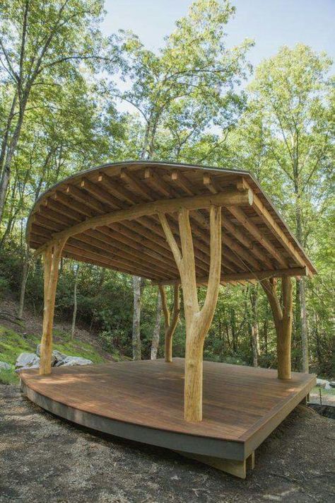 Outdoor Shelters Ideas, Wooden Roof Design, Outdoor Stage Ideas, Outdoor Shelter Ideas, Outdoor Stage Design, Tree Pergola, Outdoor Amphitheater, Rustic Pergola, Park Pavilion