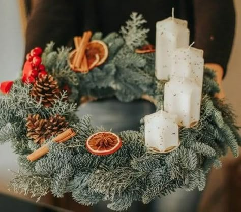 Advent Crown Ideas, Advent Wreath With Candles, Advent Crown Diy, Christmas Advent Wreath Ideas, Advent Wreath Ideas Homemade, Adventes Vainags, Homemade Advent Wreath, Advent Crown, Diy Advent Wreath