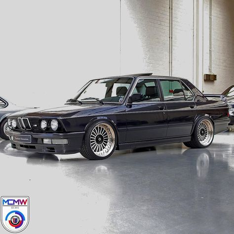 E28 Bmw, E60 Bmw, Bmw E24, Bmw Vintage, Bmw E28, Bmw E21, Rolls Royce Motor Cars, Bmw Classic Cars, Bmw Alpina