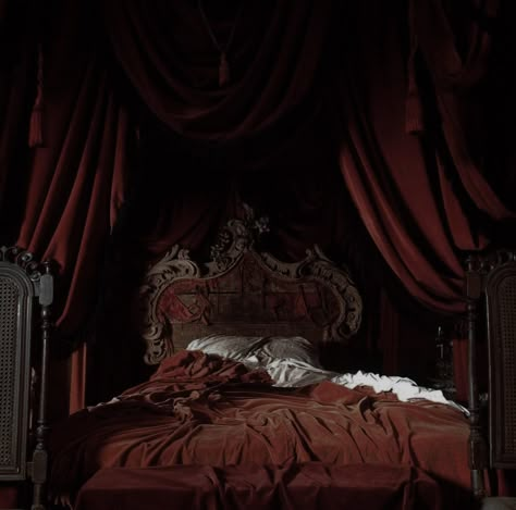 Vampire House, Vampire Castle, Gryffindor Aesthetic, Royalty Aesthetic, Royal Aesthetic, Character Aesthetics, Aesthetic Stuff, Bedroom Aesthetic, Room Aesthetic