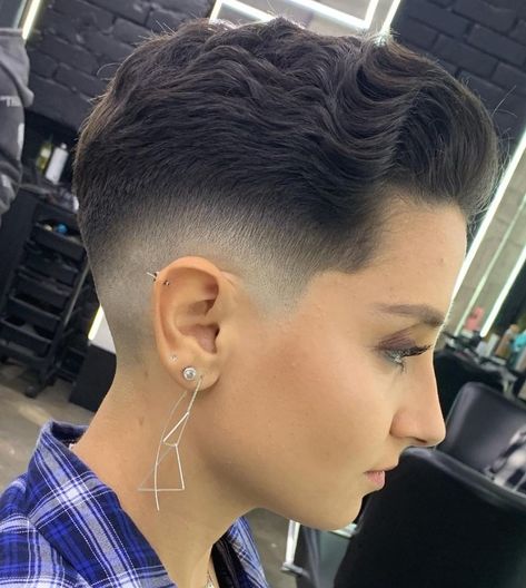 Female Fade Haircut, Short Shaved Hair, Fade Haircut Women, Types Of Fade Haircut, Fade Haircut Designs, Low Taper Fade Haircut, Short Fade Haircut, Low Fade Haircut, Short Shaved Hairstyles