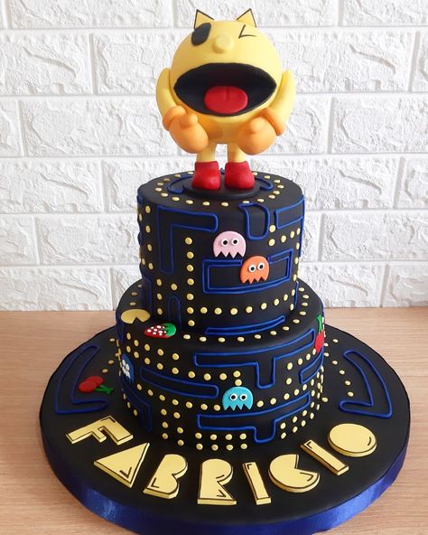 Mrs Pacman Tattoo, Pacman Birthday Cake, Man Cake Design, Pac Man Table Cloth, Pacman Cake Ideas, Pac Man Birthday Tshirt, Pacman Birthday, Pac Man Cake, Pac Man Party