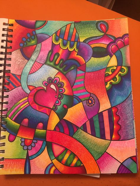 Abstract art! #mixedmedia #sharpies #crayons #crayola #colorful #lines #shapes #color #sharpie #abstract #art #coloring #doodles Crayola Crayon Drawing Ideas, Crayola Crayon Art, Sharpie Coloring, Crayola Drawing, Crayon Doodles, Coloring Doodles, Art Multimedia, Doodling Ideas, Journal Therapy