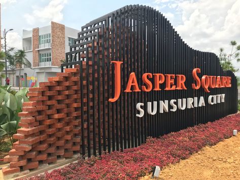 Top 8 Monument Signs that Will Blow Your Mind Outdoor Signage Entrance, Entrance Signage Design, Brick Signage, Exterior Signage Design, City Signage, Monument Signage, Entrance Signage, Wayfinding Signage Design, Architectural Signage