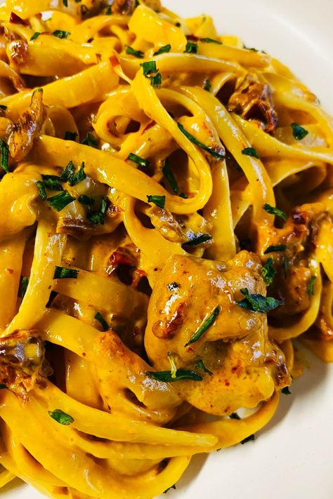 pasta in a dish Chicken In Adobo Sauce, Chipotle Steak Pasta, Chipotle Peppers Recipes, Adobo Pepper Recipe, Chipotle Cream Sauce Pasta, Chipotle Alfredo Sauce, Spicy White Sauce Pasta, Chipotle Alfredo Pasta, Chipotle In Adobo Sauce Recipes