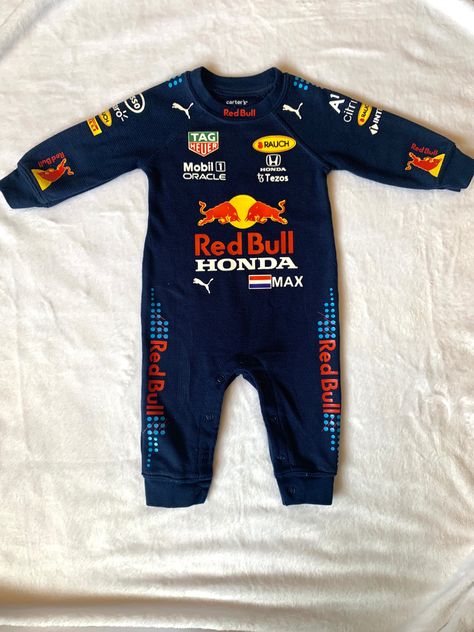 Formula 1 Nursery, Peanuts Nursery, Max Verstappen Red Bull, Racing Baby, Red Bull F1, Cars Theme Birthday Party, Baby Jumper, Baby Themes, Outfit Formulas