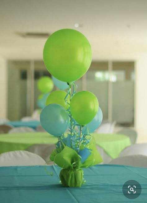 Fiesta Shower, Birthday Party Centerpieces, Boy Baby Shower Ideas, Birthday Party Tables, Baby Shower Table, Balloon Centerpieces, Shower Centerpieces, Balloon Ideas, Baby Shower Centerpieces