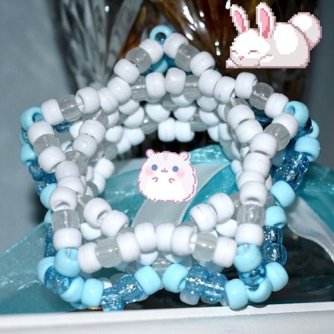 Winter Ice Kandi Star Cuff 1/2 Kandi Cuffs Ideas, Kandi Star Cuff, Bracelets Kawaii, Kandi Star, Kandi Crafts, Kandi Jewelry, Kandi Cuff Patterns, Kandi Inspo, Kandi Cuffs