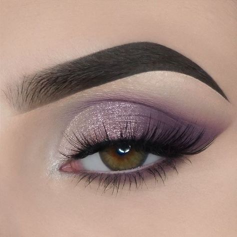 #eyeshadows #artwork #Eye #diy #Colours #makeupworld #beautysecerts #beauty #trendy #Glam #EyeLooK #makeupcity #smokey #haven #Hacks #eyemakeup #makeup #2023 Makeup With Purple Dress, Purple Wedding Makeup, White Eye Makeup, Purple Makeup Looks, Purple Smokey Eye, Makeup Pictorial, Purple Eye Makeup, Eye Makeup Styles, Eye Makeup Pictures