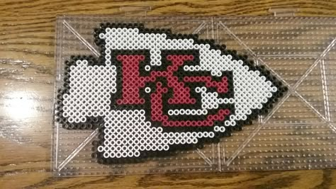 Kansas City Chiefs Perler Bead Football Team Perler Bead Patterns, Kansas City Chiefs Perler Bead Patterns, Kansas City Chiefs Perler Beads, Sports Perler Bead Patterns, Chiefs Perler Beads, Kc Chiefs Perler Beads, Kansas City Chiefs Crafts Diy, Football Perler Bead Patterns, Nfl Perler Beads Pattern