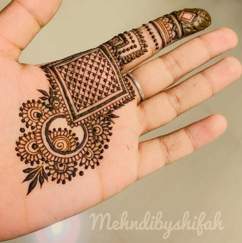 Beautiful Simple Mehndi Design, Simple Mehendi Designs, Simple Henna Tattoo, Mehndi Designs For Kids, Simple Mehndi Designs Fingers, Very Simple Mehndi Designs, Pretty Henna Designs, Full Mehndi Designs, Henna Tattoo Designs Simple