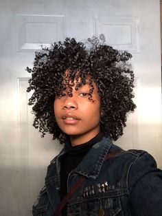 Short Curly Hair 3c, 3c Hairstyles Short, Chop Hairstyles, Curly Cuts, Curly Styles, Curls Hairstyles, Black Queens, Bump Style, Big Chop